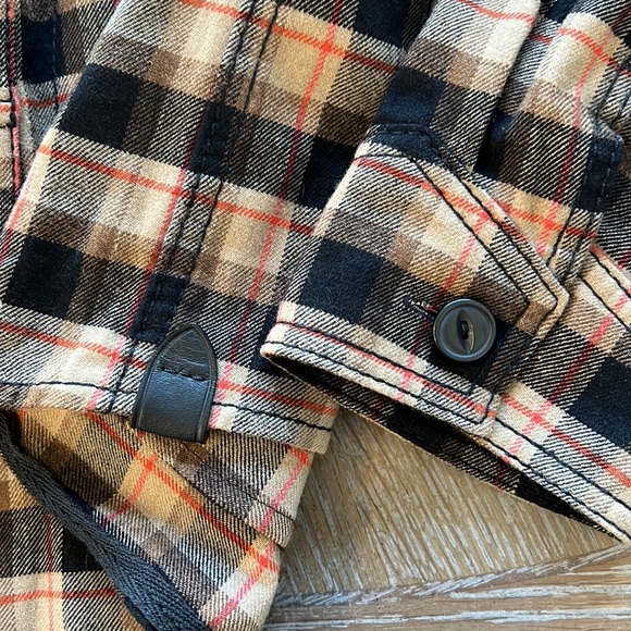 Coach men’s plaid black/tan/red heavy wool button down shirt, size Large - Picture 8 of 11